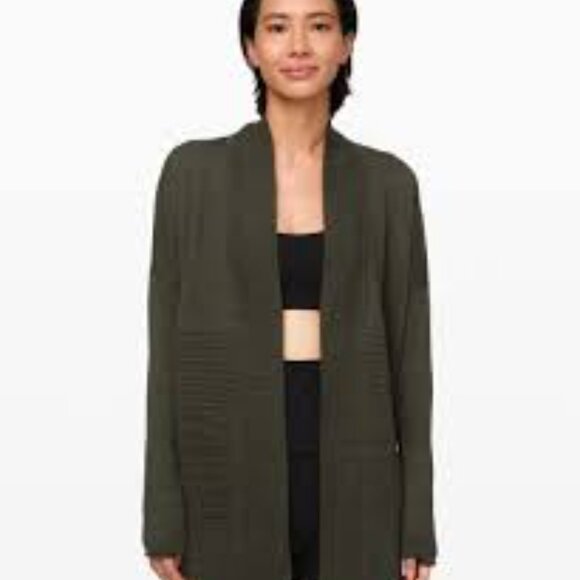 Lululemon Merino Wool Sit In Lotus Wrap II, Heathered Dark Olive, Size 4 - Picture 3 of 9